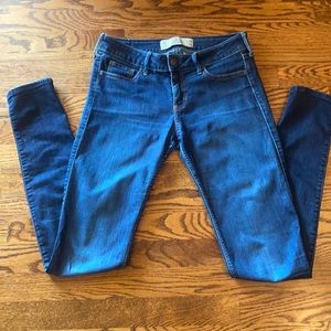 Hollister super skinny jeans, size 3 Long